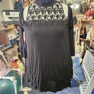 paper tee Black Lace-Yoke Long Sleeve Tunic